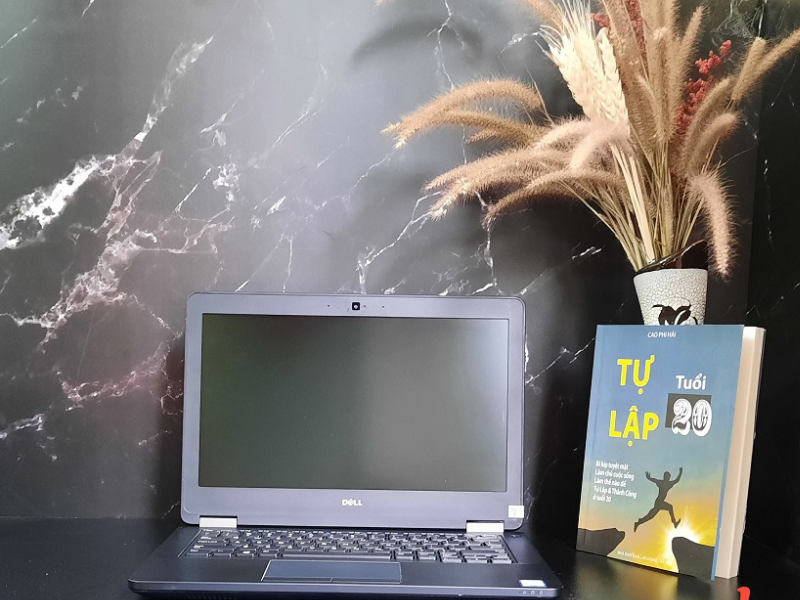 Laptop Cũ Dell Latitude 5270 Core I5 Có Không? Laptop cũ Dell latitude 5270 core i5 có không?