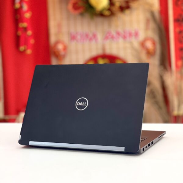 Laptop Cũ Dell Latitude 7390 Core I7 - 8650U/ RAM 8GB /SSD 256 GB / FHD có đáng mua không?