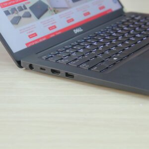 Laptop Cũ Dell Latitude 7390 Core I7 - 8650U/ RAM 8GB /SSD 256 GB / FHD có đáng mua không?