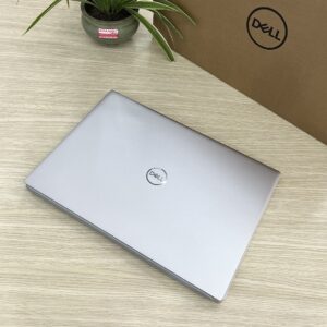 Laptop Dell Inspiron 16 5620 Core I7 -1240P/ RAM 16GB/ SSD 512GB / 16