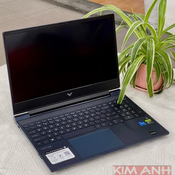 Laptop HP Gaming Victus 15 mới 100% có cấu hình Core i5-13420H, RAM 8GB, SSD 512GB, RTX 3050, màn hình 15.6" FHD 144Hz không?